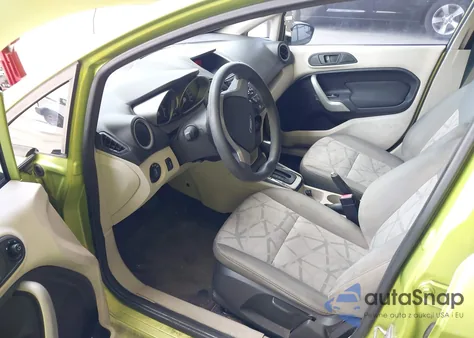 2012 Ford Fiesta Se z USA, uszkodzony, nr VIN 3FADP4BJ6CM160885